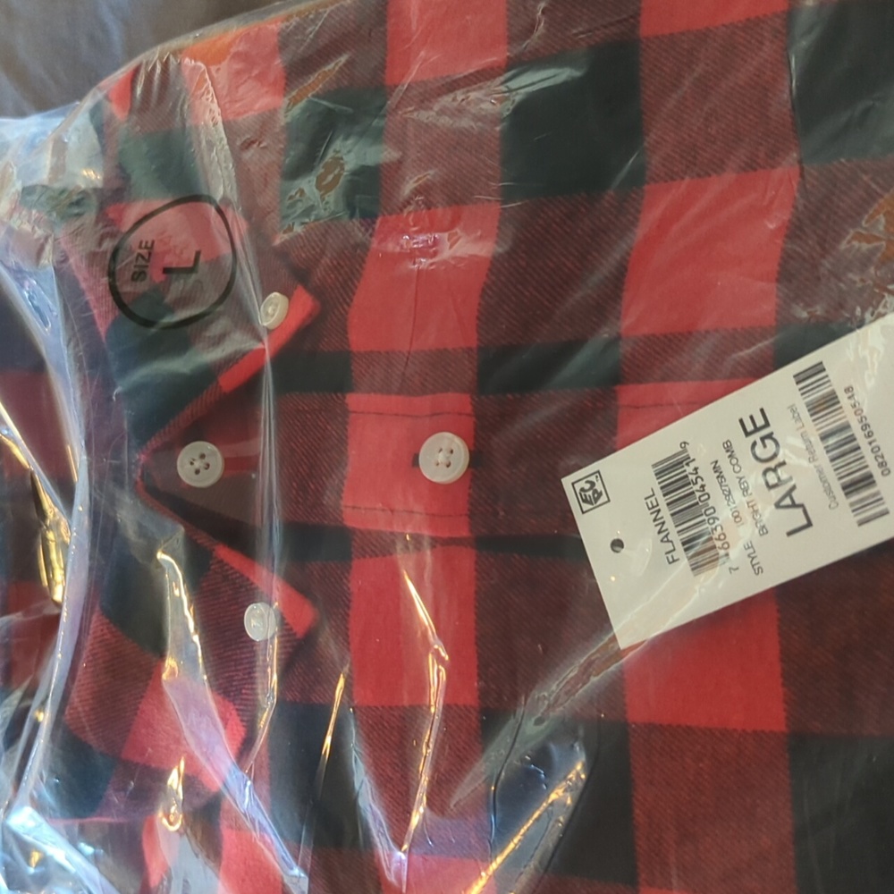 Men's Club Room. L. Red& Black. Long Sleeve FLANNEL. SALE